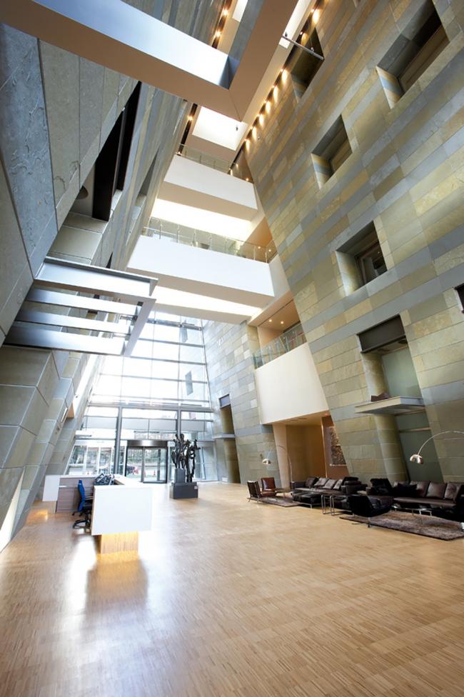 BIM建筑|城市中间的复合型养老社区——星城 MALL+THE CLASSIC 500 养老公寓设计实践 / JERDE 捷得