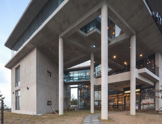 BIM建筑|朝阳东升，揽海天名胜：五角贸易楼 / ON Architecture