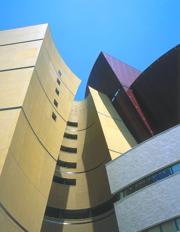 BIM建筑|北九州滨河走廊 / JERDE 捷得建筑事务所