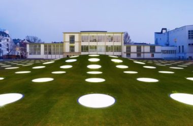 BIM建筑|绿草如茵，星星点点——施塔德尔博物馆扩建工程 / Schneider + Schumacher-BIM建筑网