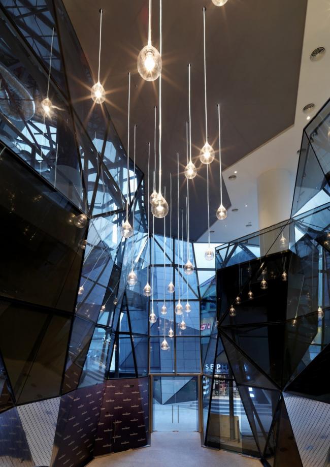 BIM建筑|动感实足，经典时尚的城市雕塑——马来西亚吉隆坡升喜廊改革 / Spark Architects