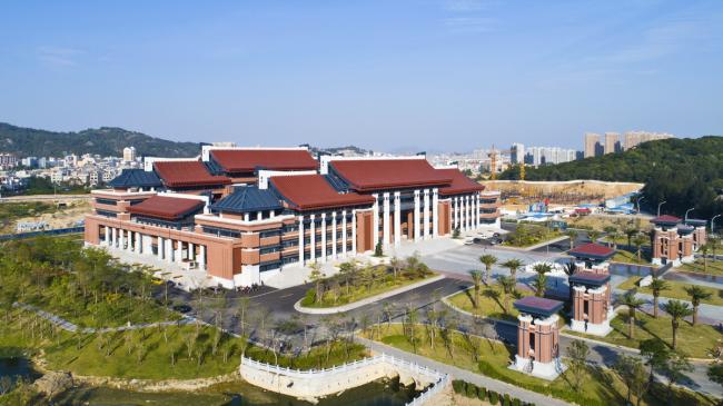 BIM建筑|古法今用，红色赞歌——谷文昌干部学院（一期）综合讲授楼 / 中国建筑科学研讨院厦门分院