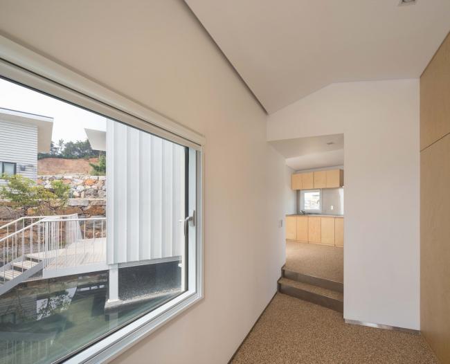 BIM建筑|碧湖之畔，丛林之间：飘浮立方体室第 / Younghan Chung Architects