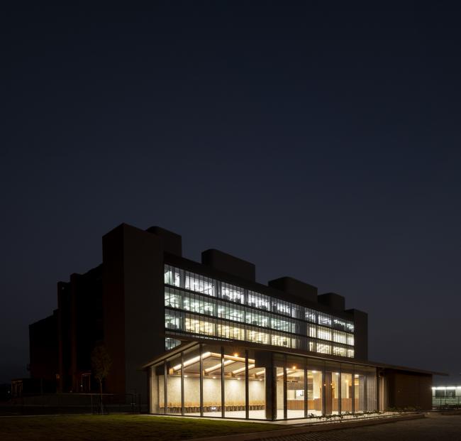 BIM建筑|奇特又慎重，如年夜山与泥土：台畜屏东农科厂 / 泽新建筑