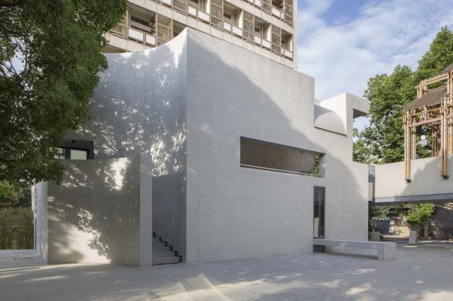 BIM建筑|朴实顽皮，中西合璧：南京艺术学院-砼展厅 / 上海中森建筑与工程设计