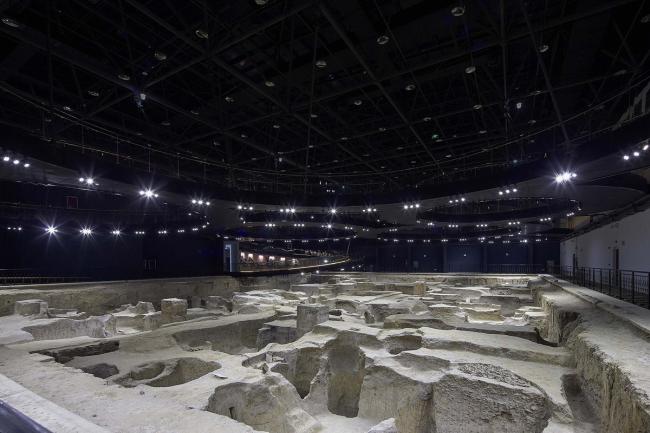 BIM建筑|银白简素，柔化边沿：邢窑遗址博物馆 / 言川建筑