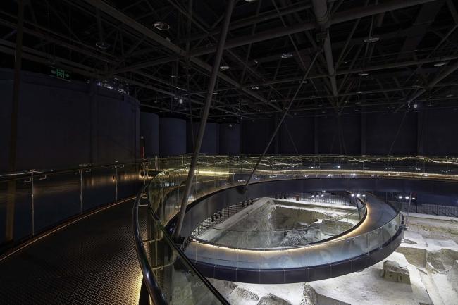 BIM建筑|银白简素，柔化边沿：邢窑遗址博物馆 / 言川建筑