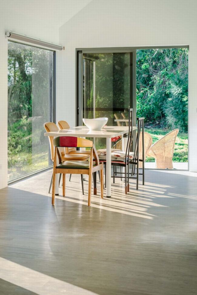 BIM建筑|山静谷幽，清心美景：DH 退休小屋 / UZ architecture