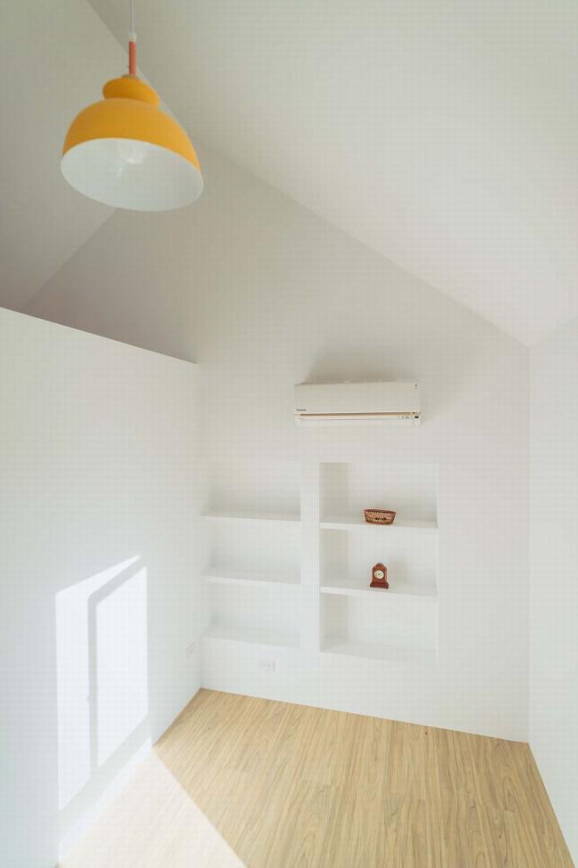 BIM建筑|山静谷幽，清心美景：DH 退休小屋 / UZ architecture