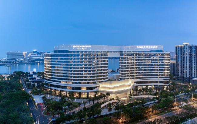BIM建筑|港湾巨轮，坐拥海景：禹洲温德姆至尊豪庭年夜酒店 / 中国建筑科学研讨院厦门分院
