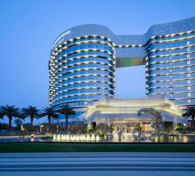 BIM建筑|港湾巨轮，坐拥海景：禹洲温德姆至尊豪庭年夜酒店 / 中国建筑科学研讨院厦门分院