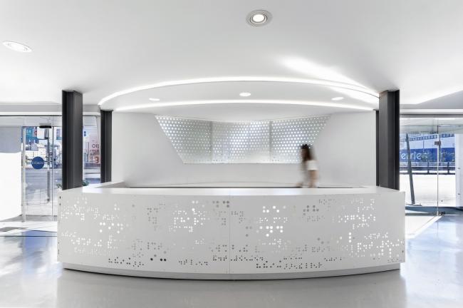 BIM建筑|波浪与白帆的奏歌：Mole药房 / KLab Architecture