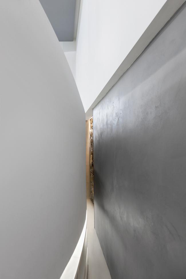 BIM建筑|波浪与白帆的奏歌：Mole药房 / KLab Architecture