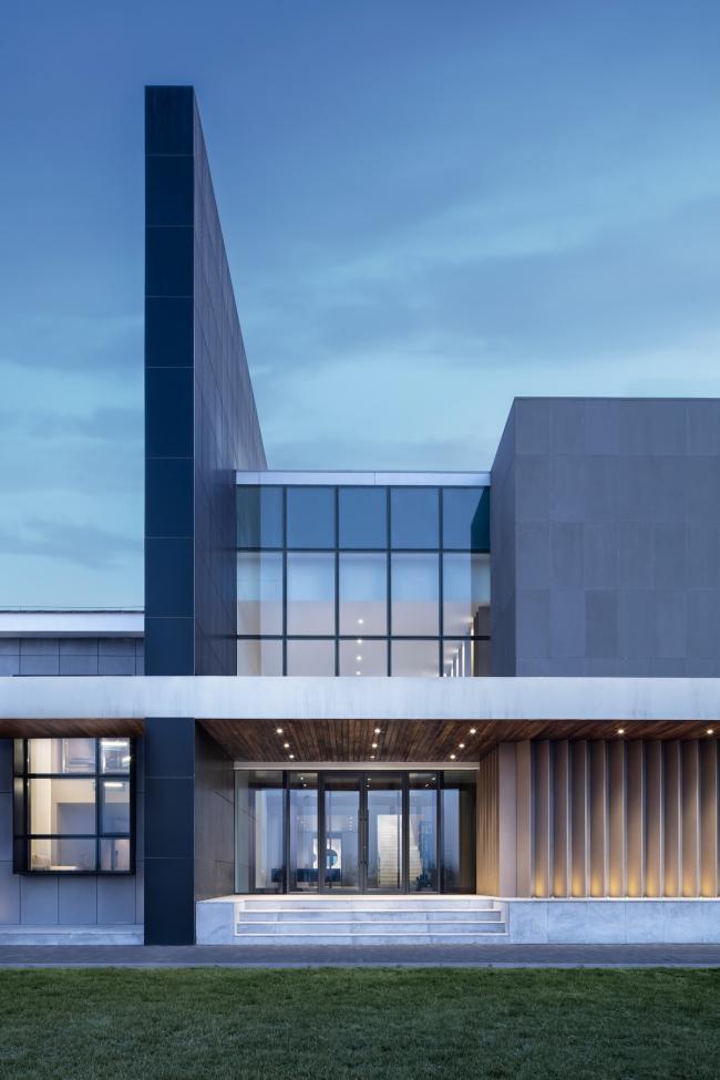 BIM建筑|腾龙公寓，用“光”和“风”俘获空间 / CUN寸DESIGN