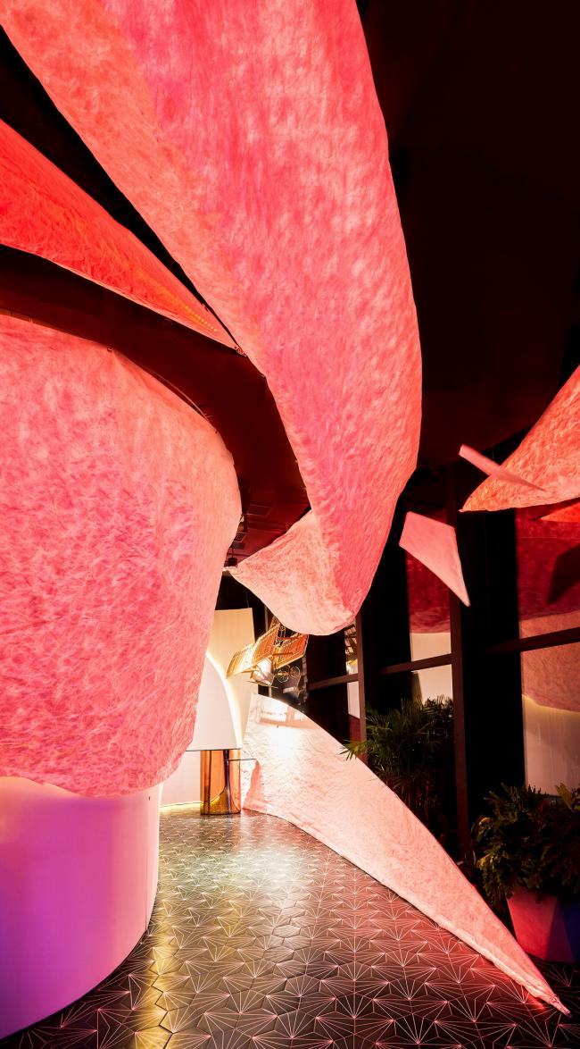 BIM建筑|光影活动的云中餐厅 / SODA建筑师事务所