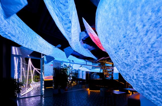 BIM建筑|光影活动的云中餐厅 / SODA建筑师事务所