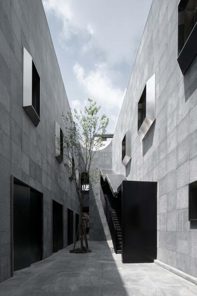 BIM建筑|有浪 | 扬州慢×新华书店 / Wutopia Lab