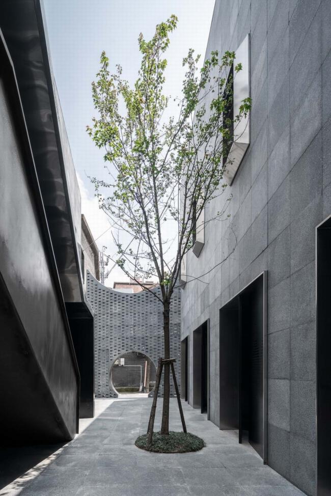 BIM建筑|有浪 | 扬州慢×新华书店 / Wutopia Lab