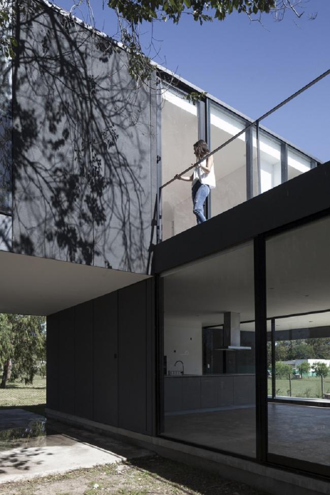 BIM建筑|封锁社区里的天然室第 / ANA SMUD+Zelcer