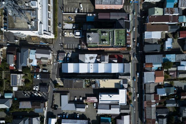 BIM建筑|持续屋脊如长龙卧野：日本富冈工商会 / 手塚贵晴建筑事务所