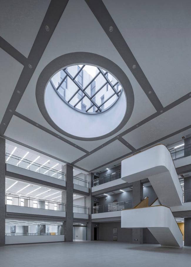 BIM建筑|清华年夜学法学院藏书楼 / KOKAISTUDIOS