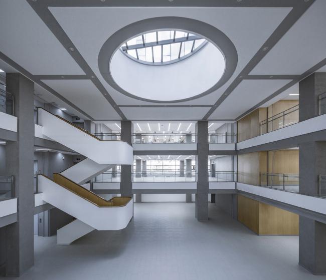 BIM建筑|清华年夜学法学院藏书楼 / KOKAISTUDIOS