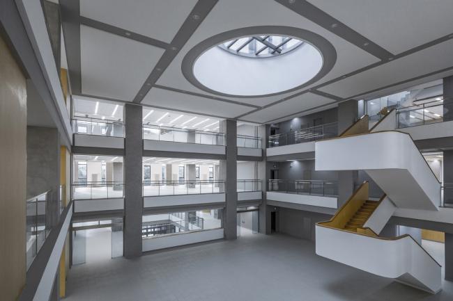 BIM建筑|清华年夜学法学院藏书楼 / KOKAISTUDIOS