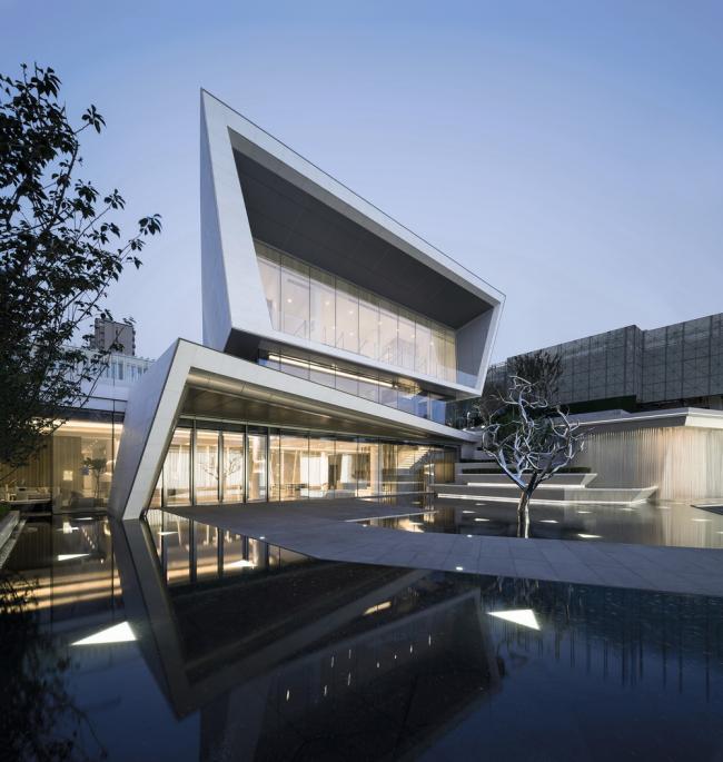 BIM建筑|致敬欧几里得 ∣ 旭辉银盛泰 铂悦 · 凤犀台生涯艺术馆 / 天华建筑设计