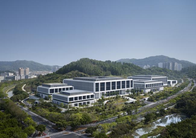 BIM建筑|南边电网出产科研综合基地 / gmp