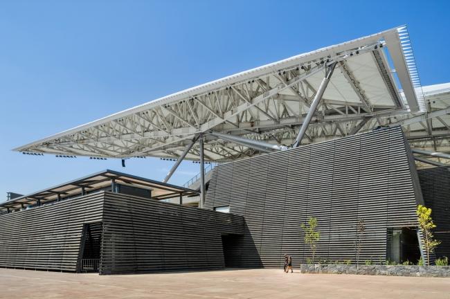 BIM建筑|如富有穿透力的三叉戟：Alfredo Harp Helú 体育馆 / FGP Atelier, Taller ADG