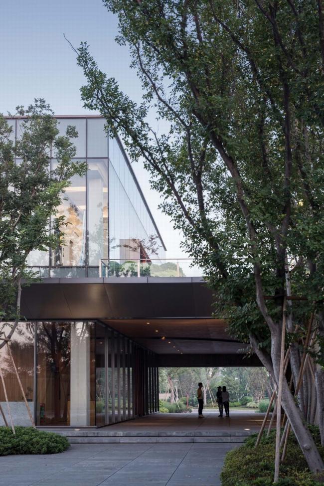 BIM建筑|普罗幻想国艺术文化中间 / 建言建筑