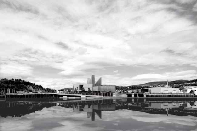 BIM建筑|傲然矗立，引航明灯：挪威船埠“灯塔之家” / Børve Borchsenius Arkitekter