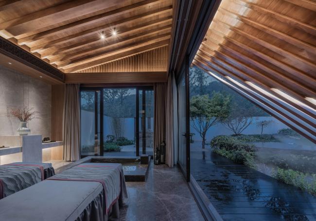 BIM建筑|侘寂之美，以无为有：福州首建国仕府温泉会馆 / 成执设计