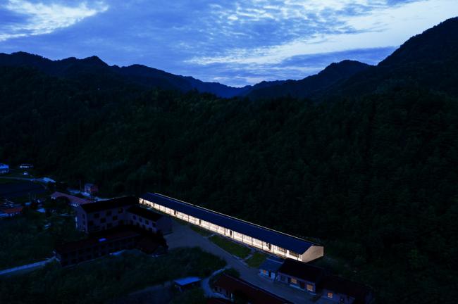 BIM建筑|秦岭山下百米食堂 / STUDIO QI