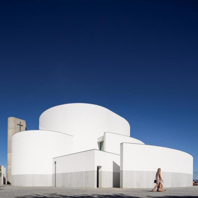 BIM建筑|神圣而纯粹的精力空间：拉加雷斯教堂 / FCC Arquitectura