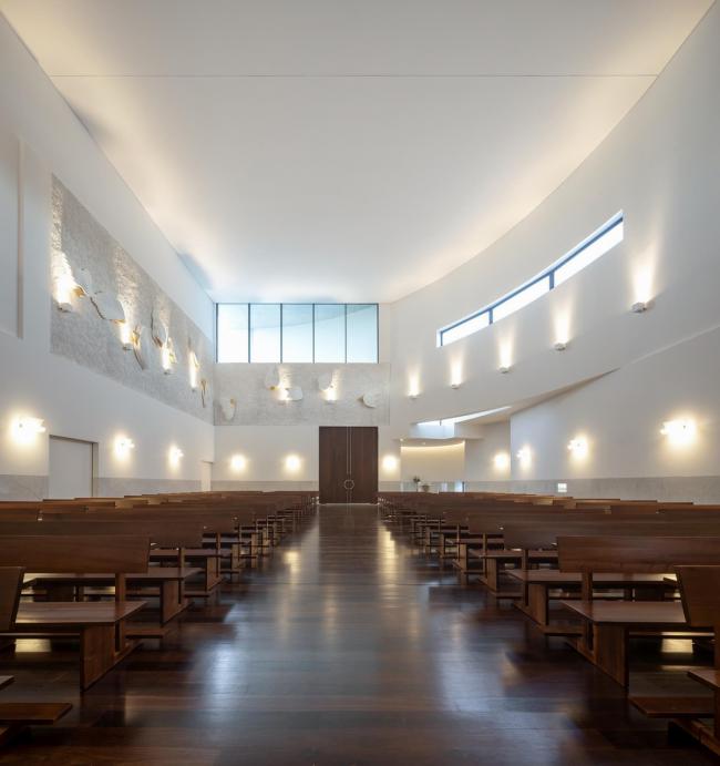 BIM建筑|神圣而纯粹的精力空间：拉加雷斯教堂 / FCC Arquitectura