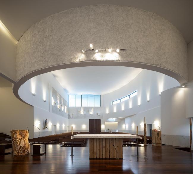 BIM建筑|神圣而纯粹的精力空间：拉加雷斯教堂 / FCC Arquitectura