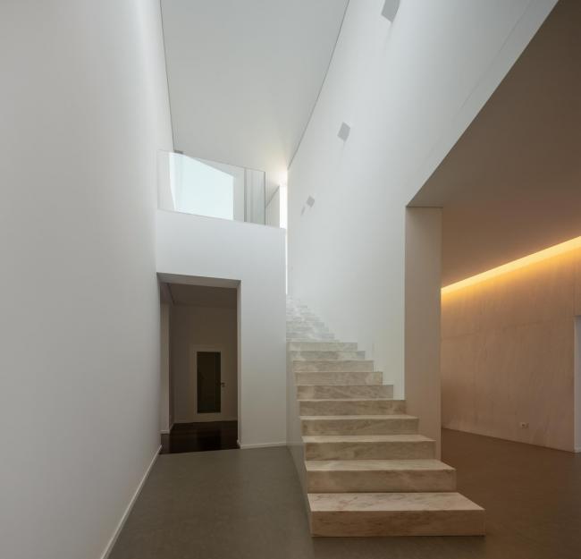 BIM建筑|神圣而纯粹的精力空间：拉加雷斯教堂 / FCC Arquitectura