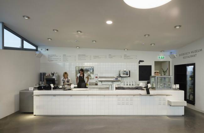 BIM建筑|湿地景不雅里的年夜地艺术雕塑：荷兰 Biesbosch 博物馆岛 / Studio Marco Vermeulen