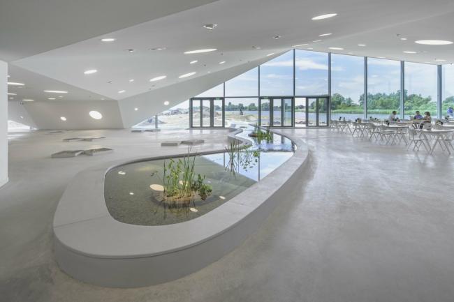 BIM建筑|湿地景不雅里的年夜地艺术雕塑：荷兰 Biesbosch 博物馆岛 / Studio Marco Vermeulen