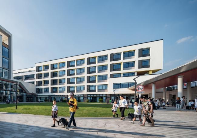 BIM建筑|上海青浦协和双语学校 / 上海实现建筑设计事务所