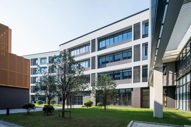 BIM建筑|上海青浦协和双语学校 / 上海实现建筑设计事务所