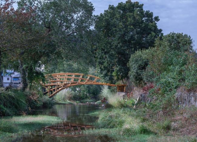 BIM建筑|悬岸飞桥 / 来建筑设计工作室