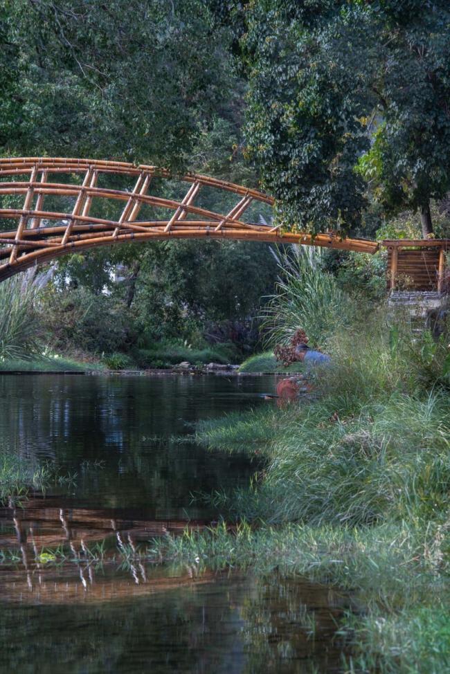 BIM建筑|悬岸飞桥 / 来建筑设计工作室