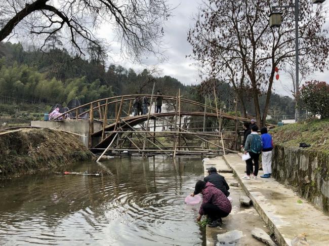 BIM建筑|悬岸飞桥 / 来建筑设计工作室