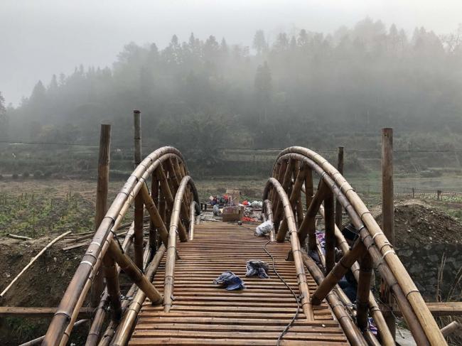 BIM建筑|悬岸飞桥 / 来建筑设计工作室