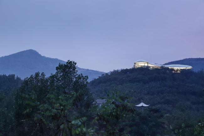 BIM建筑|悬浮的“云朵”：泰山九女峰书房 / gad · line+ studio