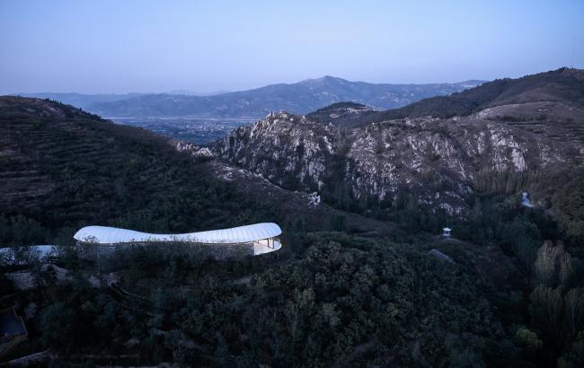 BIM建筑|悬浮的“云朵”：泰山九女峰书房 / gad · line+ studio