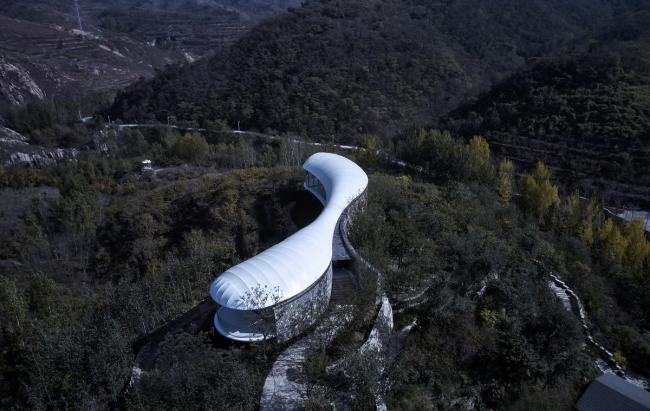 BIM建筑|悬浮的“云朵”：泰山九女峰书房 / gad · line+ studio