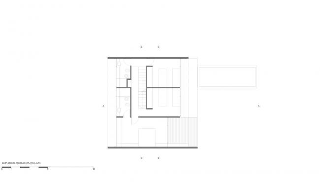 BIM建筑|光影婆娑，如木石般朴实的林间住宅 / Luciano Kruk